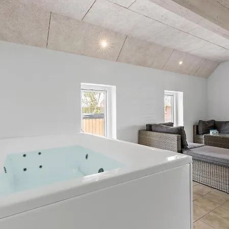 Holiday home Lovely In With Outdoor Swimming Pool