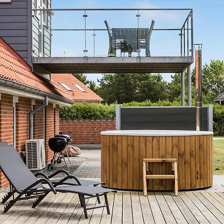 Lovely In With Outdoor Swimming Pool